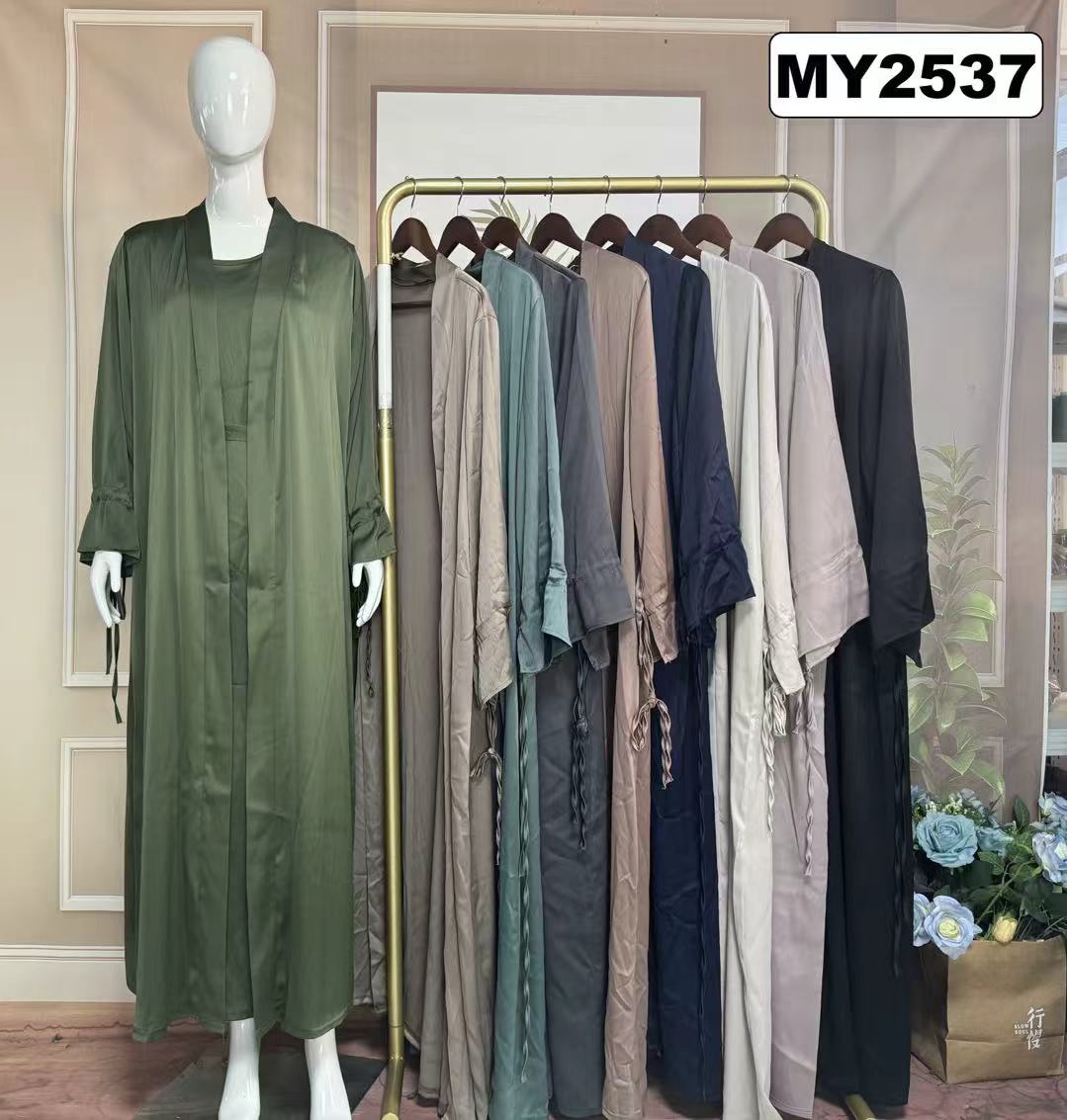 Ensemble Satiné 2 Pièces Kimono & Robe Sans Manches - MY2537