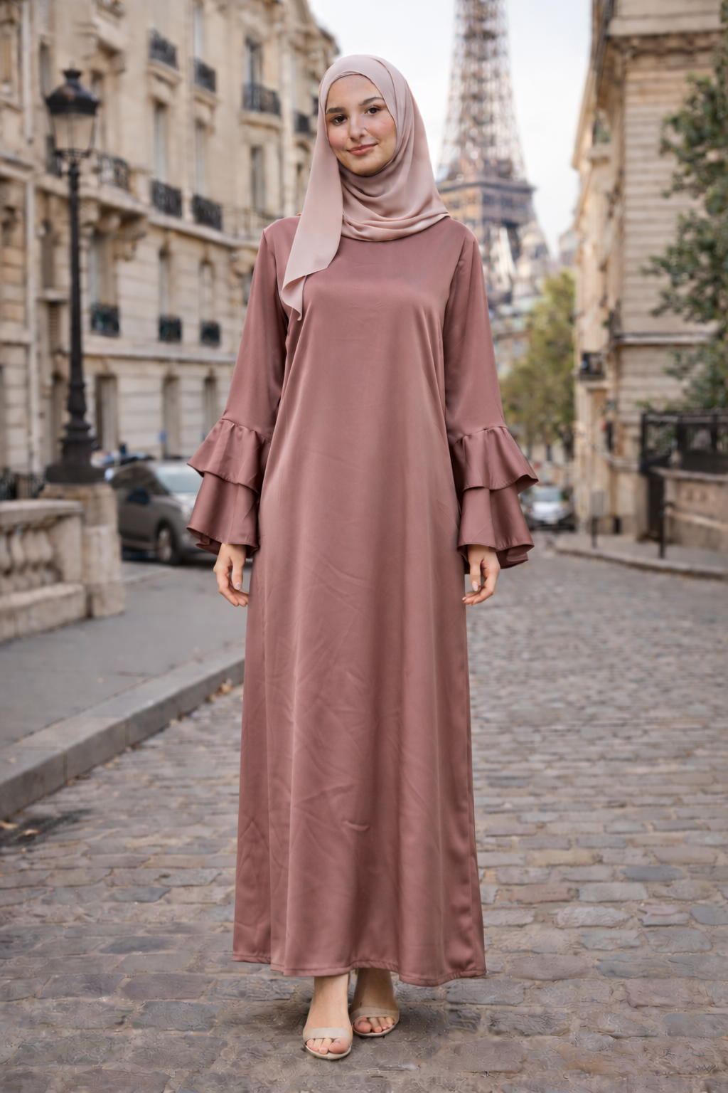 Robe Longue Satinée à Manches Volants – MY2539