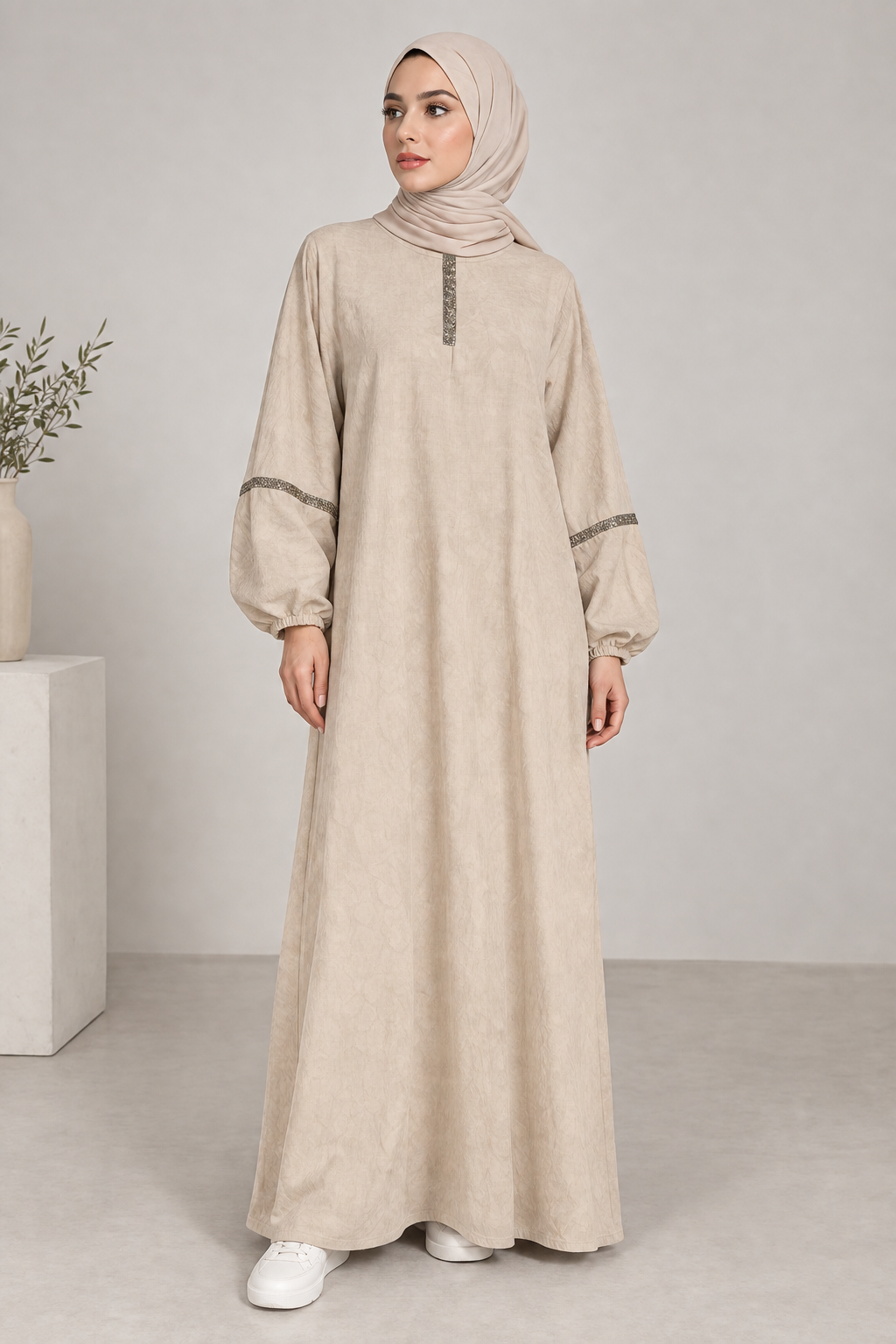 Robe longue minimaliste à détails pailletés – ZM2495