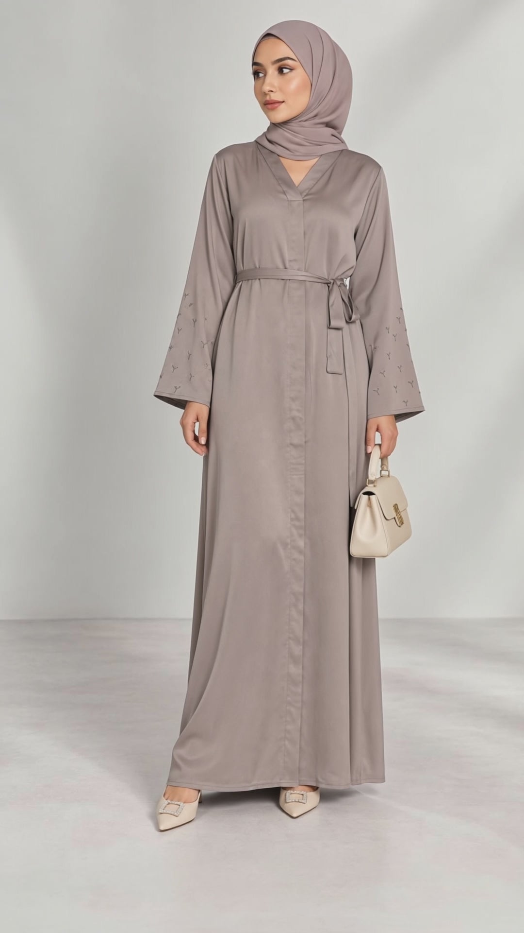 Robe longue satinée ceinturée MY2460-1